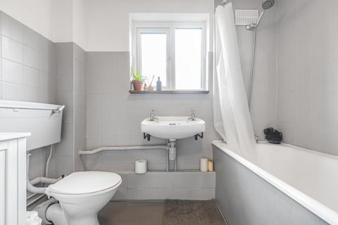 31 Lucas Road, London, SE20 7EE