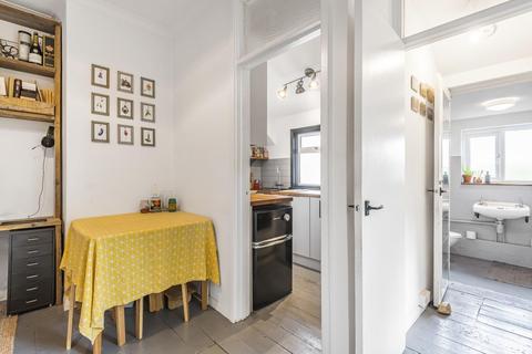 31 Lucas Road, London, SE20 7EE