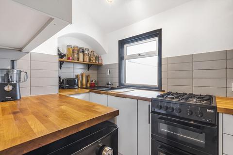 31 Lucas Road, London, SE20 7EE