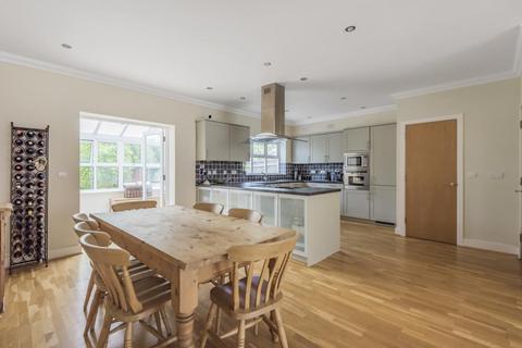 22 Deveraux Close, Beckenham, BR3 3GW