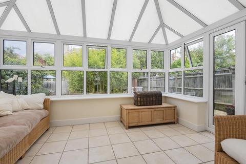 22 Deveraux Close, Beckenham, BR3 3GW