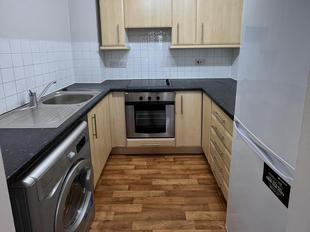 Alnesbourn Crescent, Ravenswood, Ipswich, IP3 2 bed flat £775 pcm (£