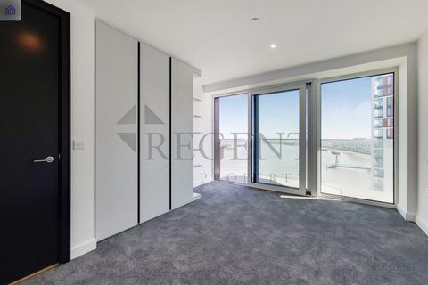 3 bedroom apartment to rent, Hennessey Apartments,  Brigadier Walk, SE18