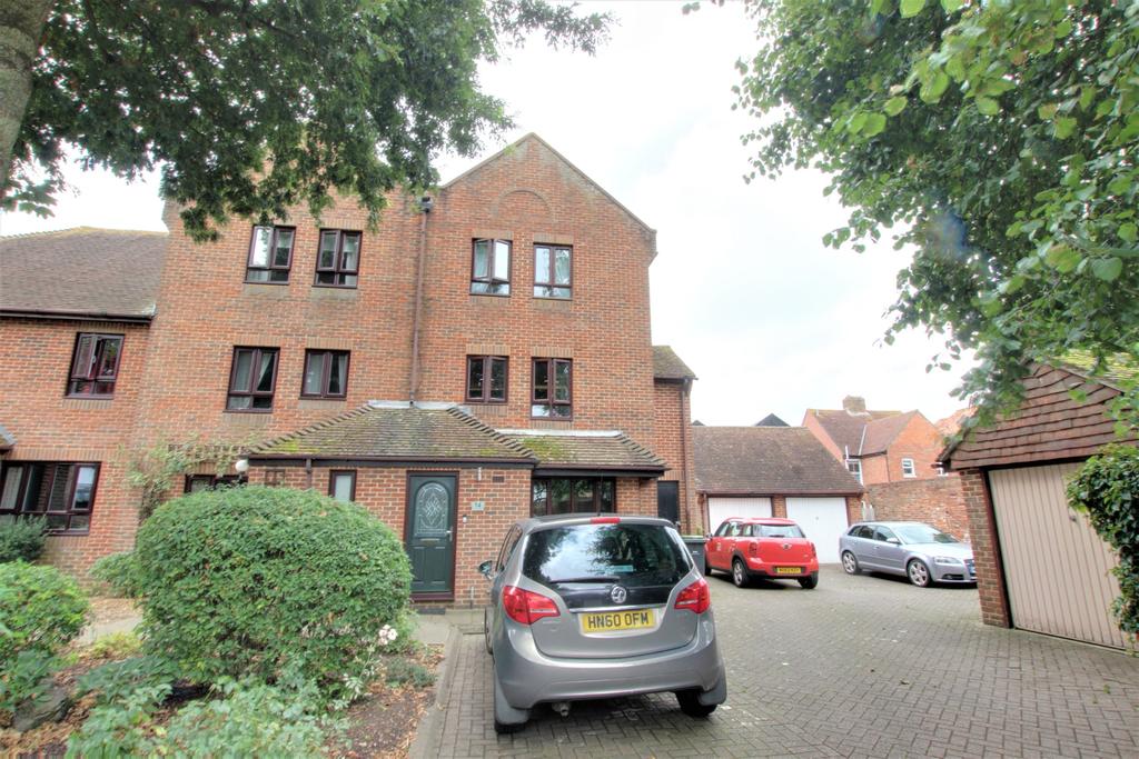 The Parchment, Havant 3 bed £315,000