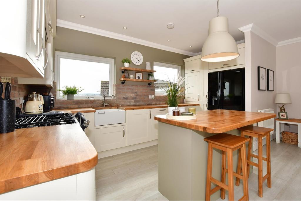 Lounge/Kitchen