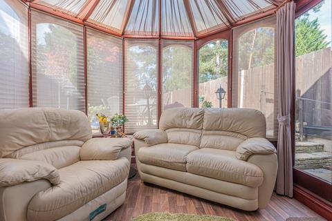 37 Liddell Way, Ascot, SL5 9UT