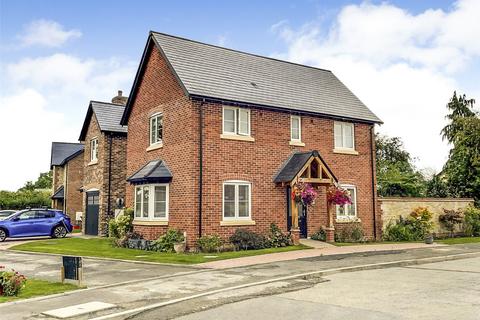 3 bedroom detached house for sale, Maes Sarn Wen, Four Crosses, Llanymynech, Powys, SY22