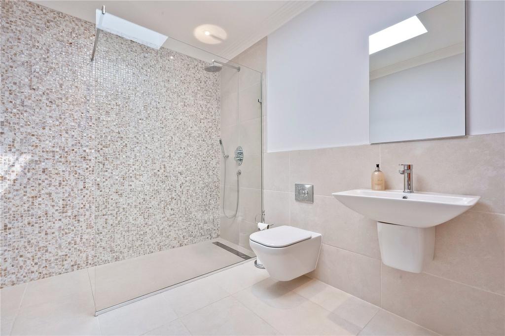 Groundfloor Bathroom