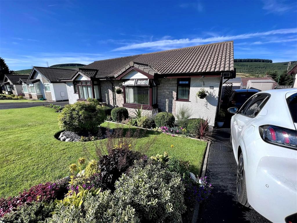 Cwm Farteg, Bryn, Port Talbot, Neath... 1 bed semidetached bungalow