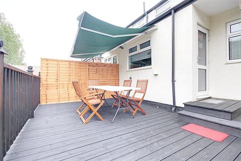 4 bedroom end of terrace house to rent, Princes Avenue, Enfield, EN3
