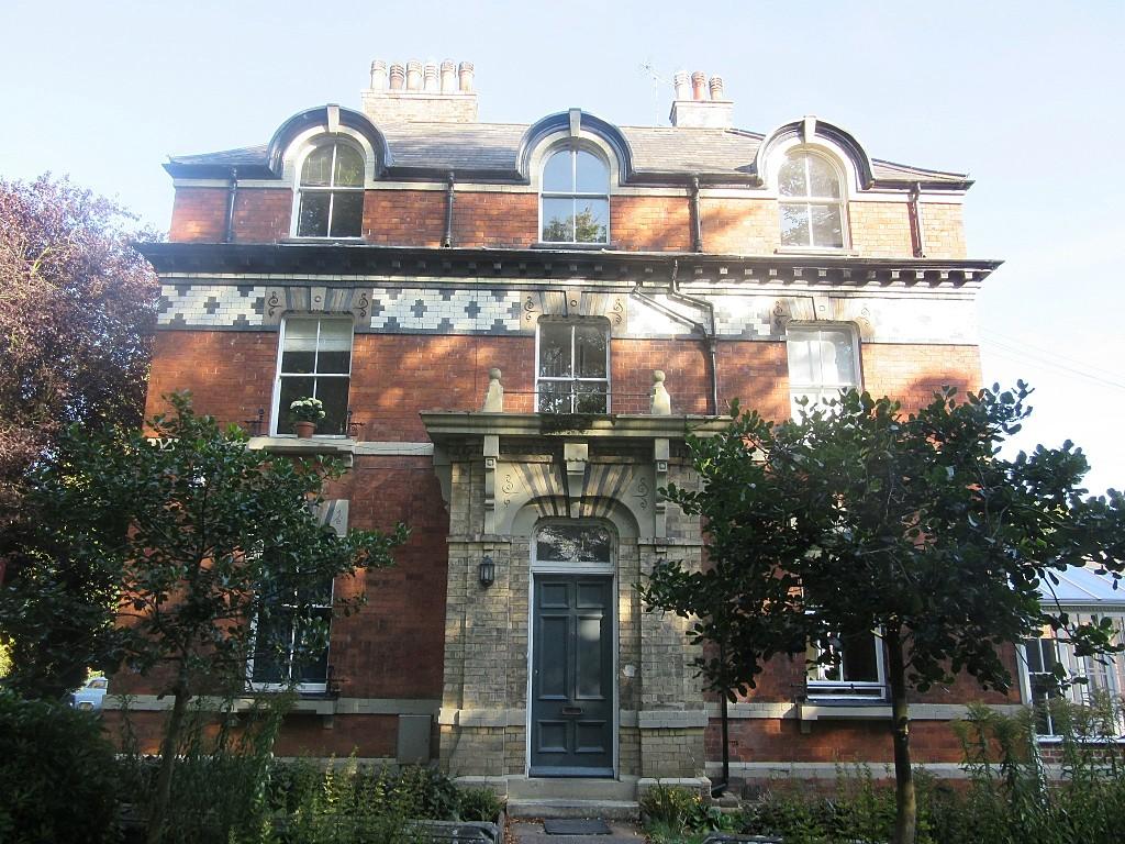 Lawn Road, Rowley Park, Stafford, ST17 1 bed flat £585 pcm (£135 pw)