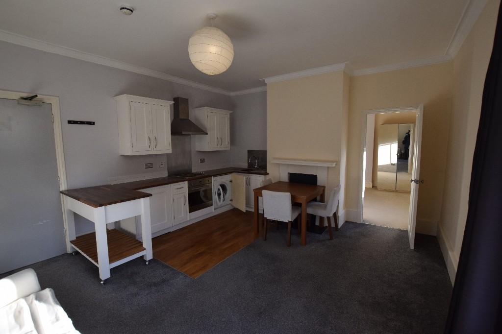 Lawn Road, Rowley Park, Stafford, ST17 1 bed flat £585 pcm (£135 pw)