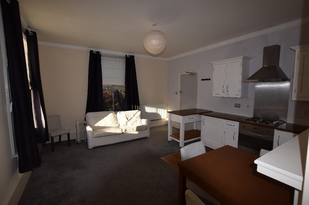 Lawn Road, Rowley Park, Stafford, ST17 1 bed flat £585 pcm (£135 pw)