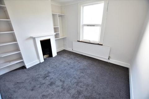 34 Hounslow Road, Hanworth, Feltham, TW13 6QH