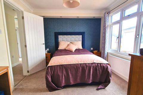 2 bedroom mobile home for sale - Omar Newmarket  at Saltmarshe Castle Residential Park, Saltmarshe Castle Residential park , Stourport Road HR7