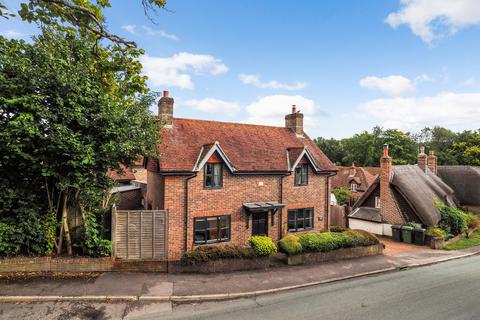2 bedroom link detached house for sale - West Meon, Petersfield, Hampshire