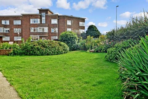 3 bedroom flat for sale - George V Avenue, Worthing, West Sussex