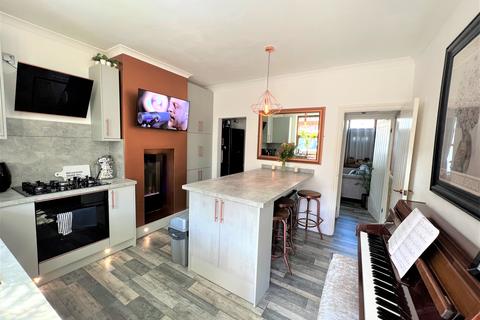 21 Bickerton Road, Sheffield, S6 1SF