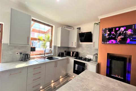21 Bickerton Road, Sheffield, S6 1SF