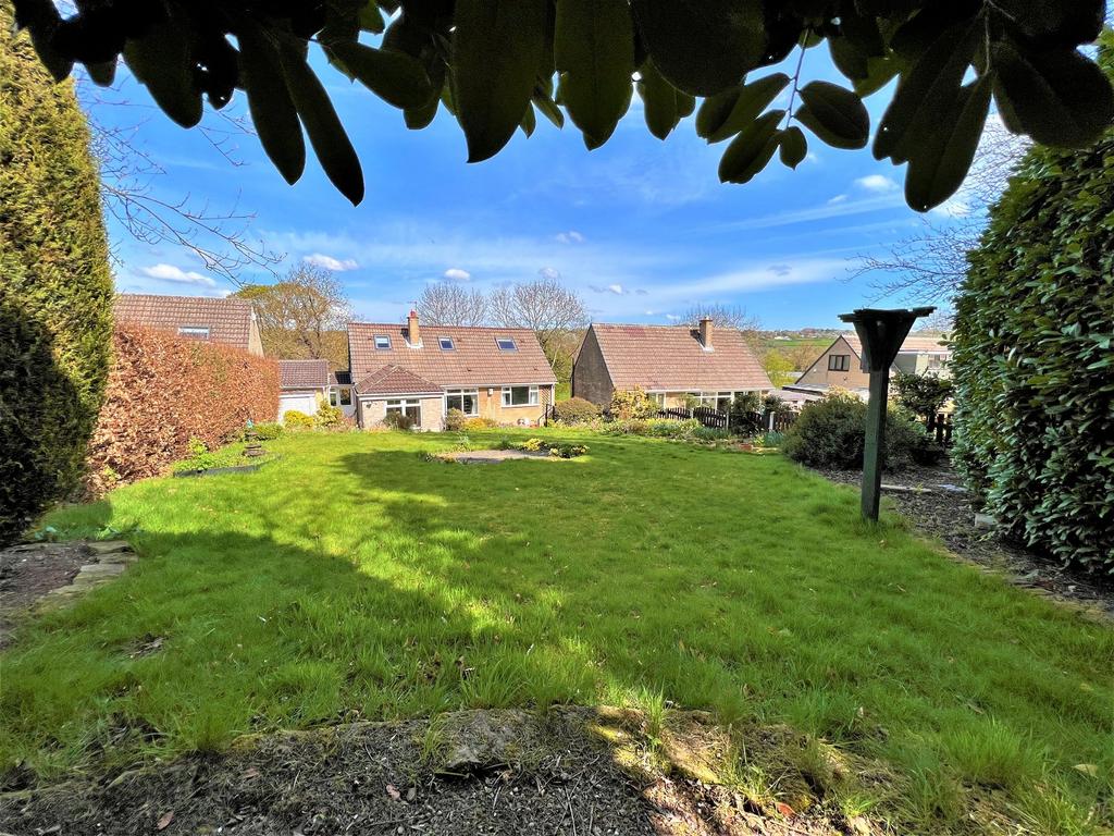 Lowe Lane, Stainborough, Barnsley 4 bed detached bungalow for sale £