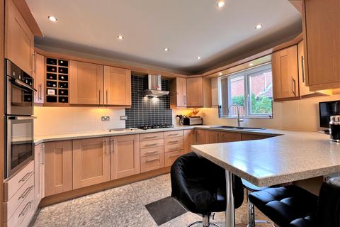 63 Brettas Park, Monk Bretton, Barnsley, S71 1XU