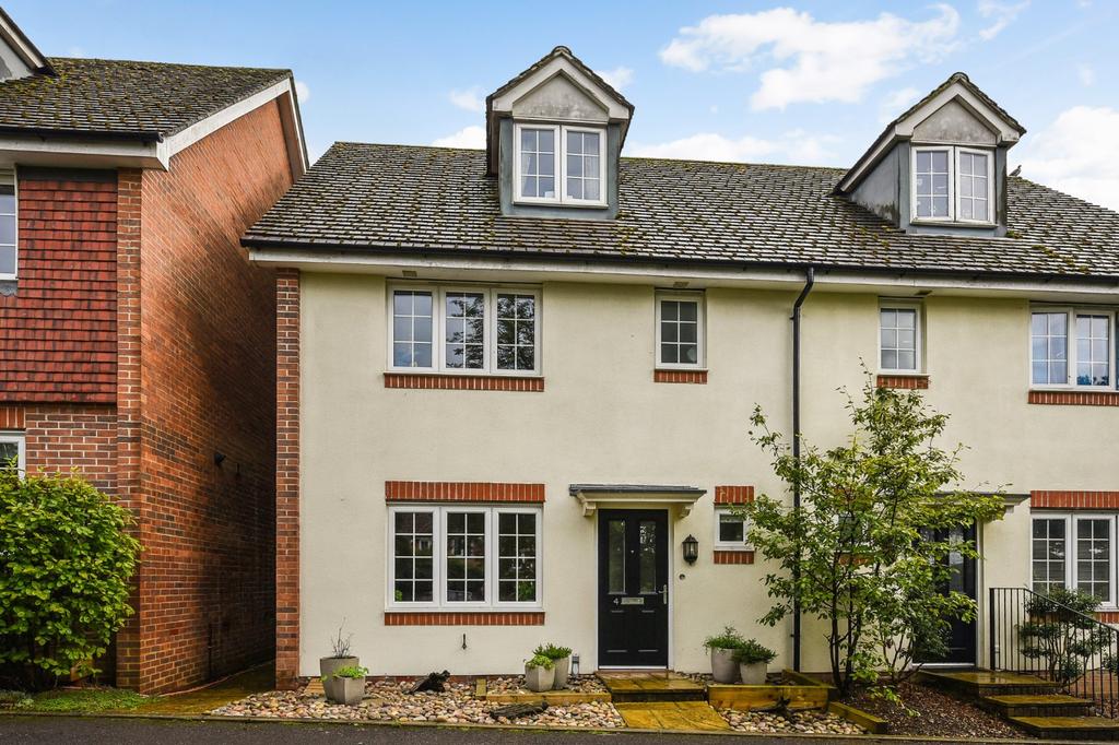 Minden Place, Four Marks, Alton 4 bed semidetached house £450,000