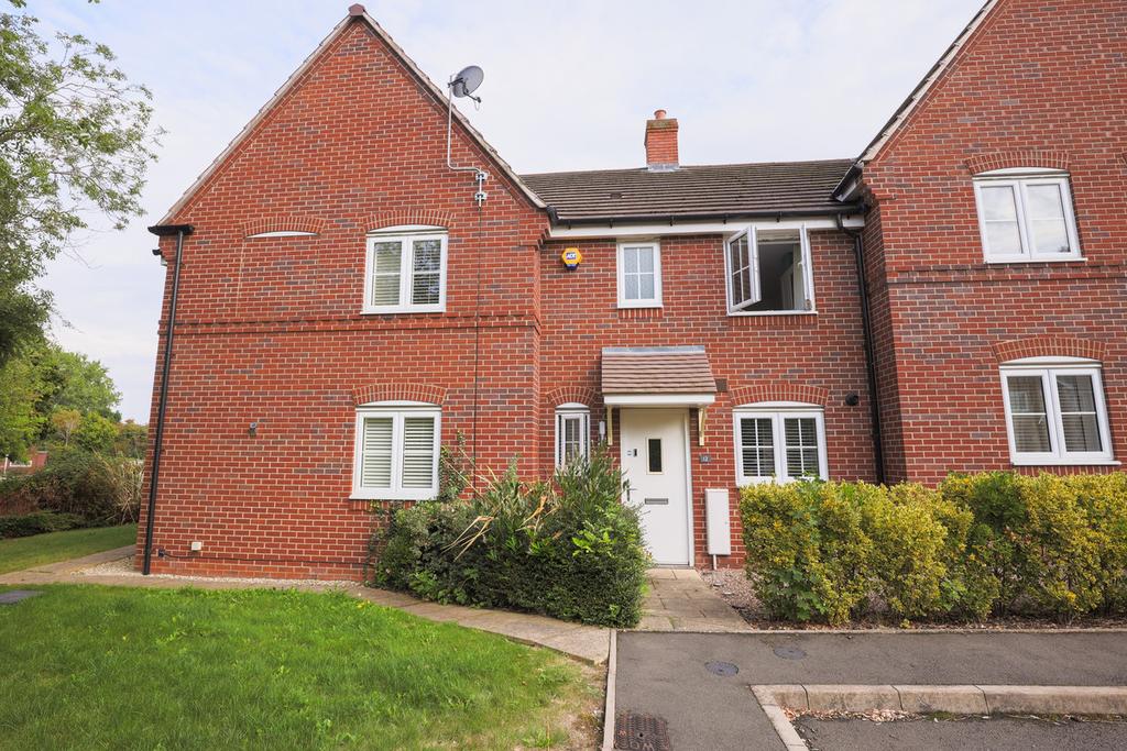 Fuchsia Drive, Leamington Spa, CV31 2 Bed Terraced House - £260,000