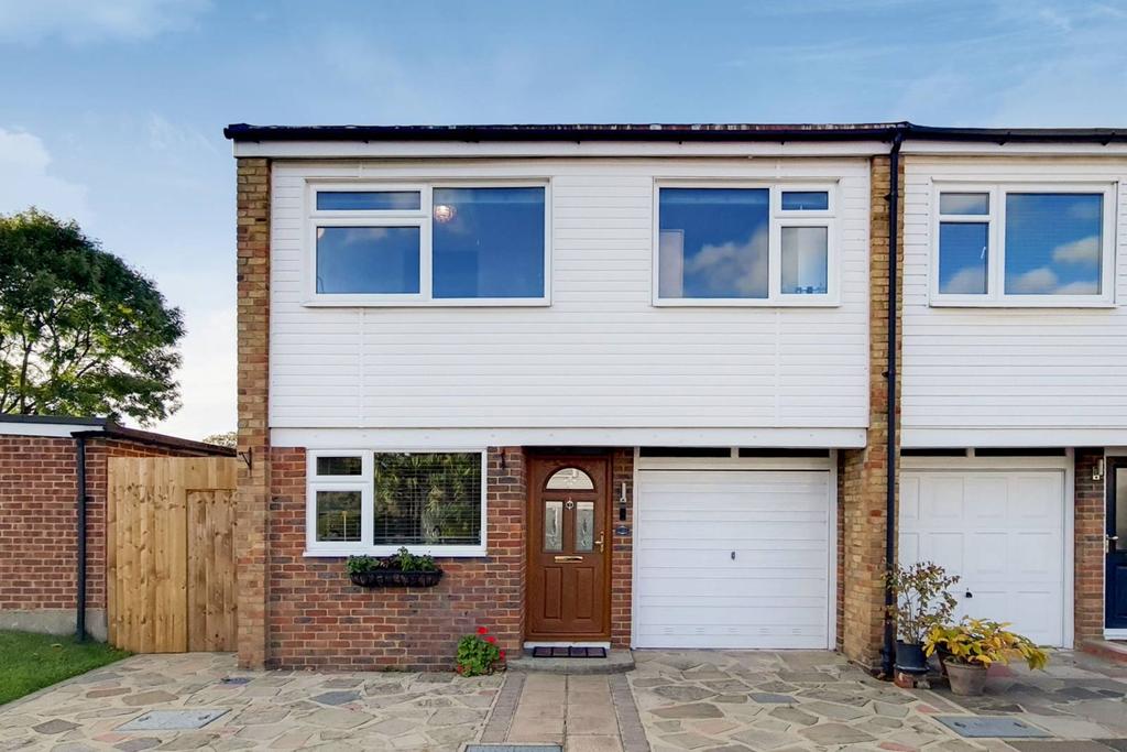 Lankton Close, Beckenham, BR3 4 bed end of terrace house £2,700 pcm