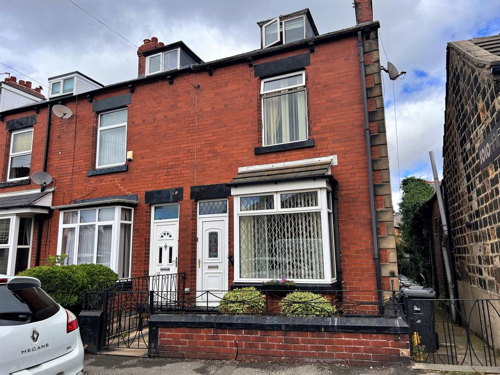 Shaw Lane,Barnsley,S70 6EJ 3 bed end of terrace house £130,000