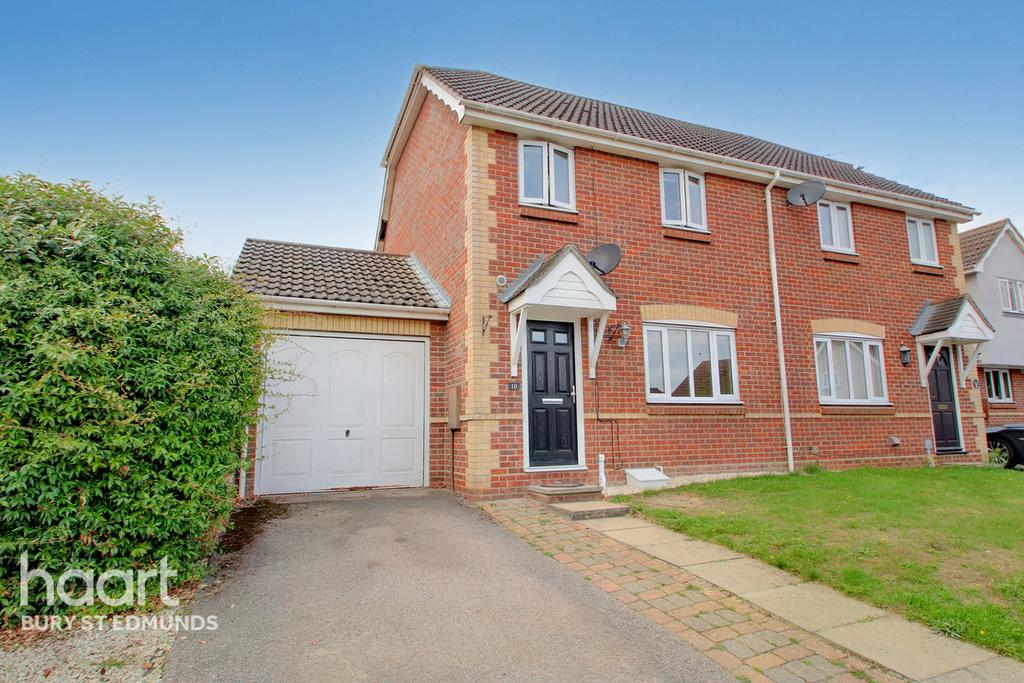 Worcester Close, Bury St Edmunds 3 bed semidetached house £300,000