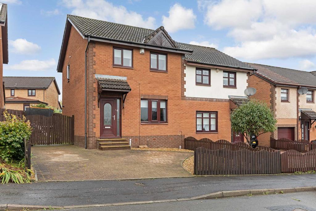 Ayr Drive, Airdrie 3 bed semidetached house £180,000