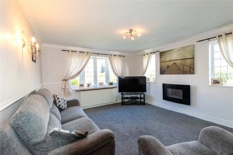 28 Carmen Crescent, Holton Le Clay, Grimsby, DN36 5DD