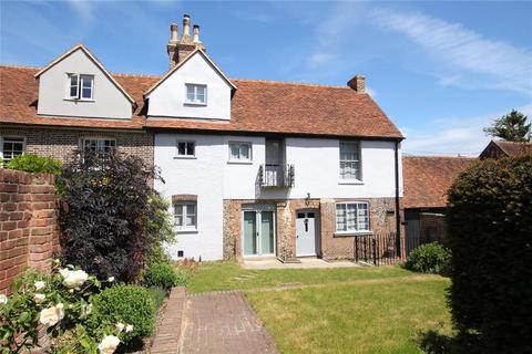 4 bedroom terraced house to rent, Berkhamsted Place, Castle Hill, Berkhamsted