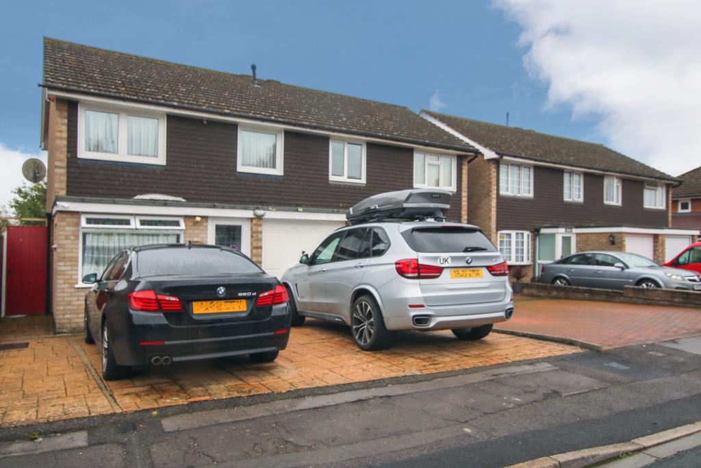 Rylandes Court, Maybush, Southampton 3 bed semidetached house £340,000