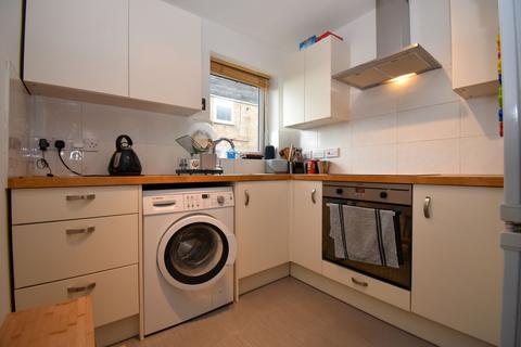 3 bedroom flat for sale, Albert Court, Stoneygate Road, Leicester