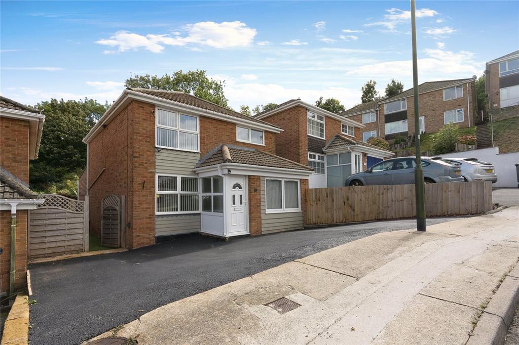 Harbourne Avenue, Paignton, Devon, TQ4 4 bed detached house £380,000
