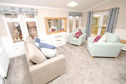 1 bedroom bungalow for sale, The Retreat, St. Marys Lane, North Ockendon, Upminster, RM14