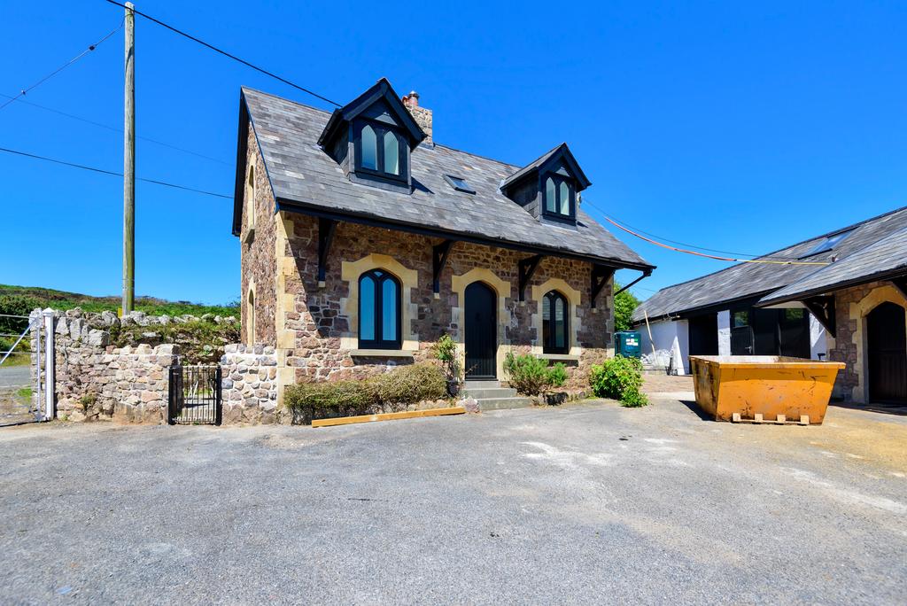 Orwell Lodge, Penmaen, Swansea, SA3 2 bed stone house £1,295 pcm (£