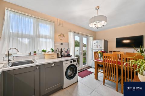 120 Rydal Crescent, Perivale, Greenford, UB6 8EQ