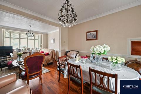 120 Rydal Crescent, Perivale, Greenford, UB6 8EQ