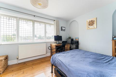 57 Nutter Lane, London, E11 2JA