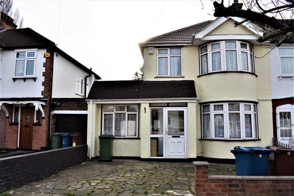 Tregenna Avenue, South Harrow 4 bed end of terrace house £2,100 pcm