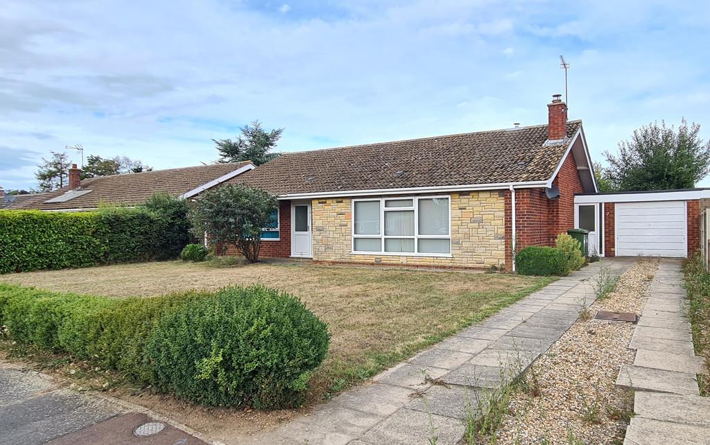 Thirlby Road, North Walsham 3 bed detached bungalow £375,000