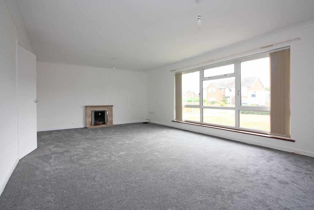 Thirlby Road, North Walsham 3 bed detached bungalow £375,000