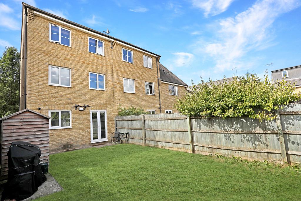 Girton, Cambridge 4 bed end of terrace house £475,000