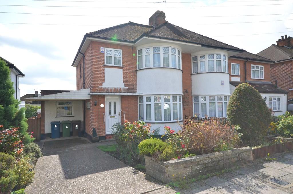 Vernon Drive, Stanmore 3 bed semidetached house £689,950