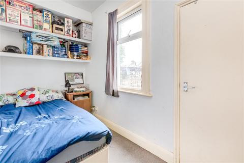 2 bedroom flat for sale - Kathleen Road, Battersea, London