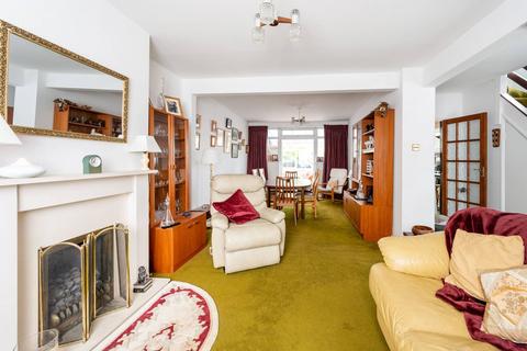 3 bedroom semi-detached house for sale - Somerset Close, New Malden, KT3