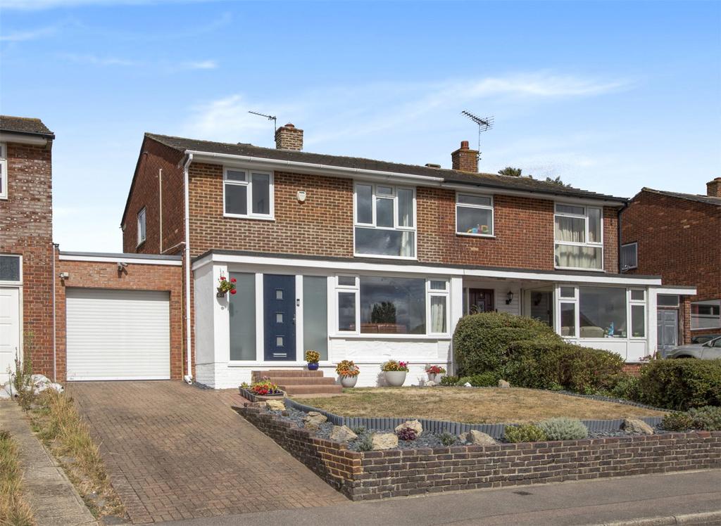 Northdown Road, Longfield, Kent, DA3 3 bed semidetached house £500,000