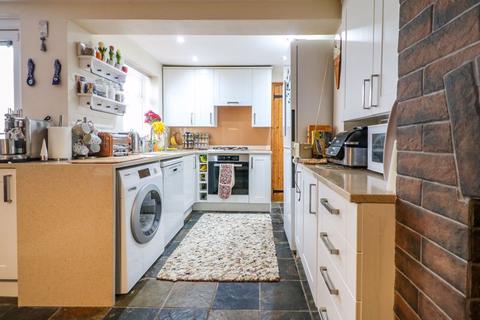 1 bedroom in a house share to rent - Beaconsfield Road, Farnham Common.